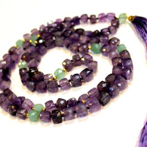 Collier Mala Améthyste 108 perles AA taillées en cube 8mm